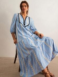 Freevana 波西米亚风春夏新款浅蓝色刺绣连衣裙，V领撞色滚边中袖连衣裙，宽松飘逸度假风印花及踝连衣裙 - 藍色 - 查看 5