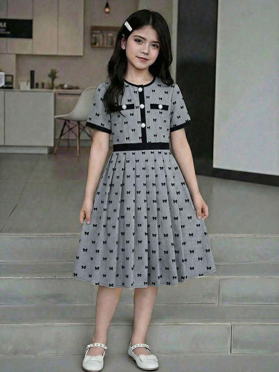 SHEIN 1件少女新款蓝色拼接白色腰部半开领褶裥下摆圆领短袖连衣裙，简约百搭甜美度假及休闲通勤优雅连衣裙 - 深灰色 - 查看 1