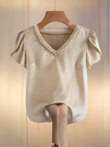 GlowEve 女士优雅休闲杏色珍珠设计花瓣袖修身短袖衬衫，春夏款 - 杏色 - 查看 1