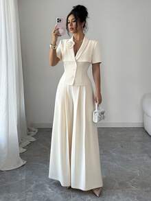 Elenzga 女士夏季外出、约会、新年、情人节、复活节、母亲节、音乐节、中东风情、婚礼服饰 - 精致、时尚、优雅、复古风休闲简约通勤浪漫度假翻领花卉纽扣腰修身常规短袖上衣 + 直筒下摆松紧腰常规长度两件套，米色 - 米色 - 查看 3