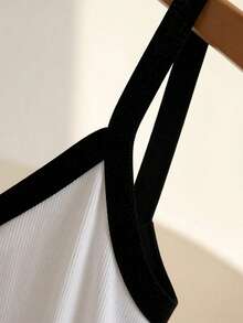 Franclia 女士休闲优雅罗纹针织撞色滚边纽扣细节无袖吊带背心，适合日常穿着/通勤/休闲度假/浪漫约会/上学/海滩度假 - 白色 - 查看 4