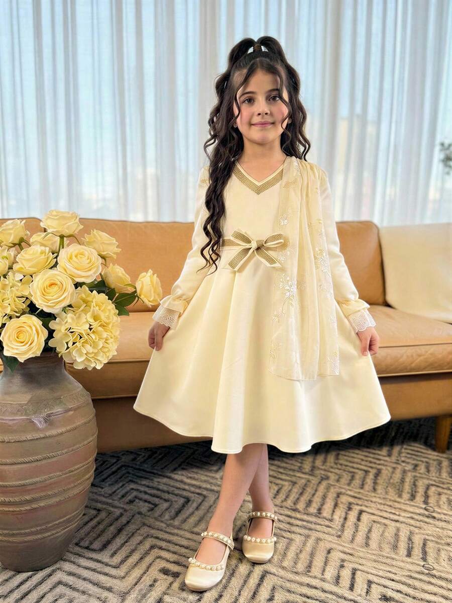 女童优雅泡泡袖V领长袖连衣裙，饰有金色蕾丝边，适合旅行和休闲穿着，春夏款 - 米色 - 查看 1