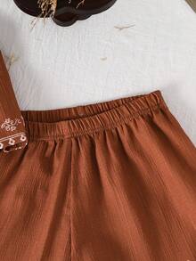 SHEIN 3件套女童休闲数码印花背心开衫、简约白色吊带衫和腰部抽绳印花短裤套装，春夏款 - 咖啡棕 - 查看 5