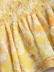 SHEIN Sweetro Vestido mini con estampado floral, cintura ceñida y espalda descubierta - Amarillo - Ver 5