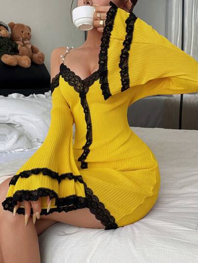 Dream Adore Sexy V-Neck Long Sleeve Off-Shoulder Lace Patchwork Women's Nightgown