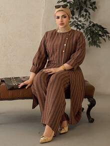Dazy Plus Bộ đồ 2 món dành cho nữ cỡ lớn, gồm áo dài dáng rộng kẻ sọc và quần ống rộng, kiểu dáng thường ngày công sở, thích hợp cho mùa xuân/hè. - màu nâu - Xem 4