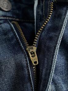 ROMWE MEN Street Life Men's Embroidered Pattern Relaxed Fit Jeans - Dark Wash - View 6