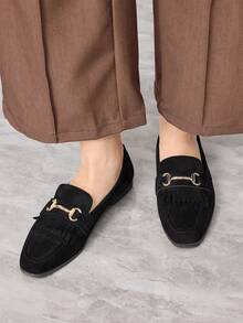 Sleekvia 女士小方头平底黑色绒面革流苏搭扣中性舒适通勤百搭女士乐福鞋 - 黑色 - 查看 2