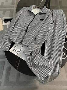 Franclia 加大码修身立领插肩袖开衫 + 斜插口袋直筒裤 - 黑與白 - 查看 3