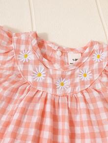 Summer Newborn Baby Girl Pink Plaid Ruffled Sleeveless Top With Matching Triangle Leggings 2 Pieces Set Cute, Fresh, Simple, And Stylish - Pink - View 6