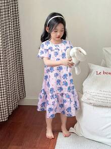 SHEIN Young Girl Cute Cartoon Fox & Tiger Print Round Neck Loose Woven Nightgown,Kids - Pink - View 4