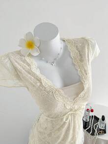 Elamini Elegant Sexy Delicate Sheer Lace Deep V-Neck 2 In 1 Fitted Bow Tie Decor Y2K Crop Top - Beige - View 5