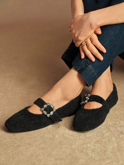 Rosivie Women's Classic Crystal Decorated Square Toe Flat Shoes