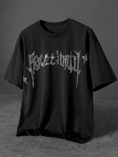 PAVTROS 男士水钻字母印花黑色圆领短袖T恤，男士哥特字体英文烫钻街头风T恤，情人节、春夏、送男友礼物、狂欢节、复古、街头服饰、派对、圣帕特里克节、外出