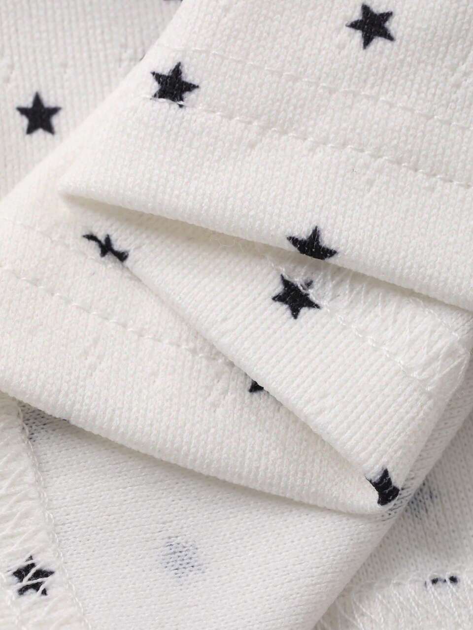 Star Print Contrast Color Heart Button Decor Fitted Women Pajama Set
