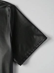 Manfinity AFTRDRK Áo thun nam tay ngắn, màu trơn, có khóa kéo, cài khuy nửa thân, chất liệu giả da. - màu đen - Xem 6