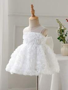 SHEIN Glamorique Kids 女婴粉色3D立体花朵连衣裙，网纱缎面花瓣袖，后背蝴蝶结串珠派对礼服，玫瑰花幼儿婚礼花童礼服，女婴生日选美礼服 - 白色 - 查看 7