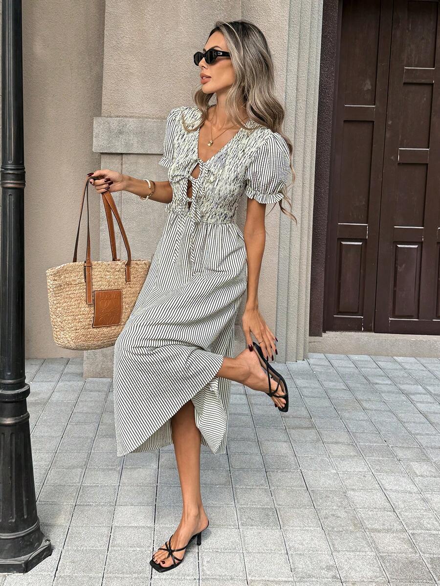 Pariaura 女士复古条纹纹理V领收腰中长连衣裙，花瓣袖，法式乡村风格 - 黑色 - 查看 1