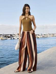 Nöista 橄榄绿罗纹露背上衣，领口为钥匙孔形，背面有环、系带和蝴蝶结，可调节松紧。 - 棕色 - 查看 5