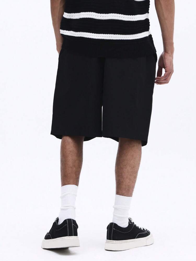 SUMWON Men Tailored Black Knee Length Regular Fit Casual Shorts With Side Pockets Elastic Waistband Comfort