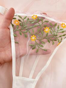 FloralLove Floral Mesh Embroidery Plus Size Push-Up Bra And Panty Set - Multicolor - View 6