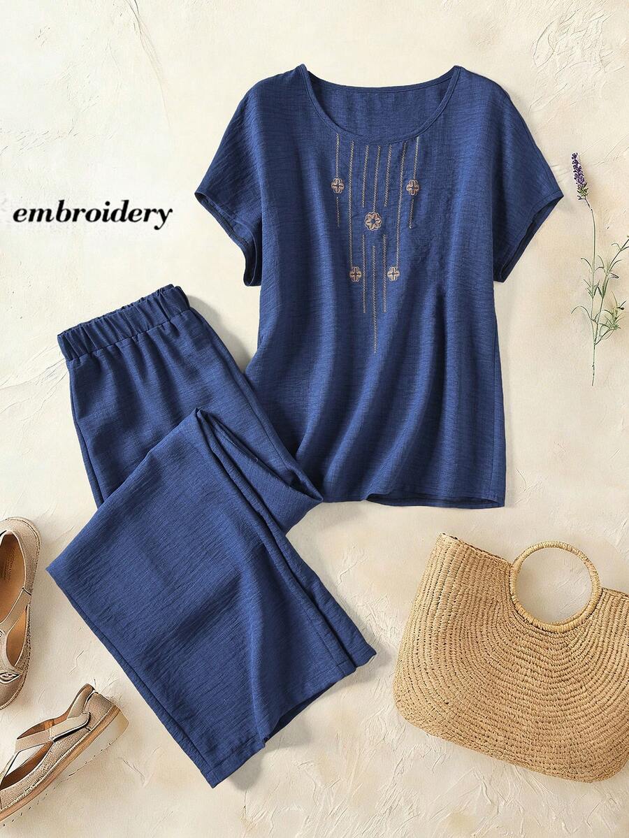 Rusticease 女士休闲度假风刺绣蝙蝠袖宽松上衣和阔腿裤两件套，春夏秋季 - 藍色 - 查看 1