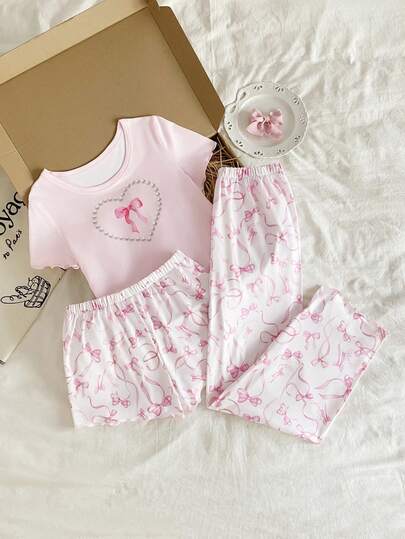 Bộ 3 món đồ mặc nhà in hình gấu dễ thương màu nâu dành cho bé gái tuổi teen: quần dài, quần short và áo tay ngắn.