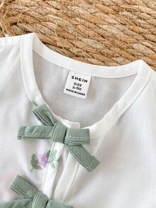 SHEIN 2件套女童圆领无袖白色花卉刺绣荷叶边下摆背心+松紧腰绿色阔腿裤休闲优雅可爱套装，适合夏季日常外出、旅行、度假、摄影、野餐等场合。 - 薄荷綠 - 查看 5