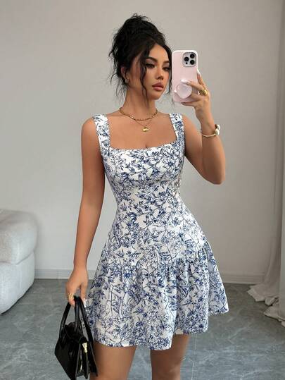 Rafferiza Vestido de línea A con volantes en la cintura con estampado floral diminuto en azul y blanco, cuello cuadrado para mujer. Vestidos de moda de verano para mujer, vestido mini, vestidos florales