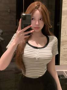 DAZY Women's Casual Commuting Contrast Stripe Print Scoop Neck Half-Button Front Short Sleeve Fitted T-Shirt, Summer - Black and White - View 2