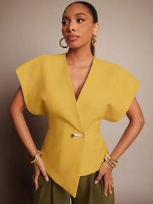 Vixey Solid Textured Woven Asymmetrical Hem Single Button Waistcoat Top - Yellow - View 4