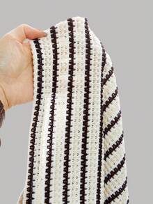 SHEIN Bộ đồ 2 món cho bé gái tuổi teen: áo tank top và quần short kẻ sọc đen trắng, trang phục thường ngày đa năng. - Đen và trắng - Xem 10