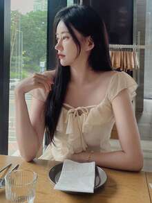 DAZY 女士方领荷叶边腰身优雅夏季衬衫 - 黃色 - 查看 2