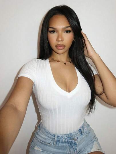 Slaydiva Daily Casual Wear Streetwear Daily Casual & Lifestyle Summer Holiday Outfits Casual White One-Piece Suit New Spring/Summer Music Festival, Valentine's Day, Easter Casual Basic Y2K Streetwear Sweet Hot Selling Everyday Date Sexy Sporty V-Neck Short Sleeve White Ribbed Bodysuit For Women