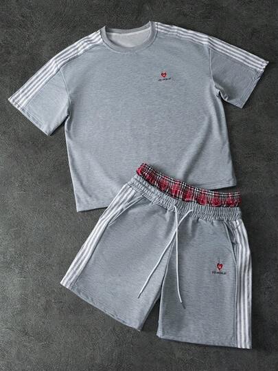 PAVTROS 2pcs Men's Casual Sports Set, Round Neck Short Sleeve T-Shirt And Drawstring Waist Shorts, Loose Fit, 2 In 1 Shorts, Classic Plaid Fabric, Sports Stripe, Casual Athletic Style, Relaxed Fit, Fashion Minimalist, Daily Wear, Leisure, Fashion Outfit, Back To School, Rapper Outfit, Holiday Gift, Boyfriend Gift, Husband Gift