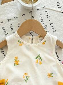 SHEIN Baby Girl Summer Cute Yellow Striped Camisole Top And Elastic Waist Pants Set - Yellow - View 5