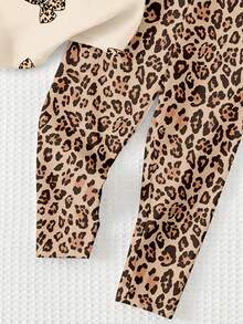 SHEIN 蜜桃色，可爱甜美豹纹蝴蝶结印花，豹纹图案，少女休闲简约柔软圆领宽松短袖T恤和打底裤套装，适合日常穿着、街头风、外出、居家、度假、返校、春夏少女装扮 - 彩色 - 查看 7