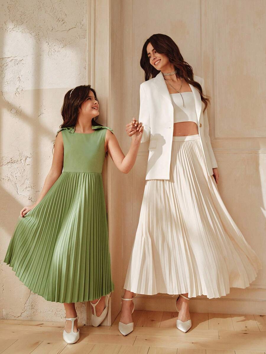 Anewsta Sweet Cute Round Neck Bow Pleated Hem Girls Dress, Spring/Summer - Green - View 1