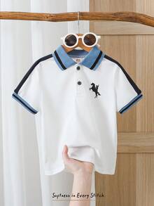 Cozy Pixies 男童卡通马图案 Polo 领短袖半拉链套头衫 - 白色 - 查看 9