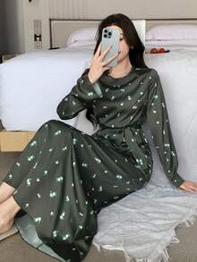 DAZY 迷人花卉印花缎面长腰带束腰女士睡裙 - 綠色 - 查看 3