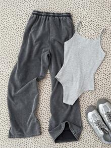 SHEIN Tween Girl Snowflake Jacquard New York Embroidered Ribbed Knit Jumpsuit And Casual Retro Minimalist Snowflake Jogger Pants 2 Pieces Set - Light Grey - View 2