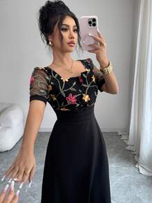 Elenzga 不对称设计方领刺绣腰部中长连衣裙 - 黑色 - 查看 4