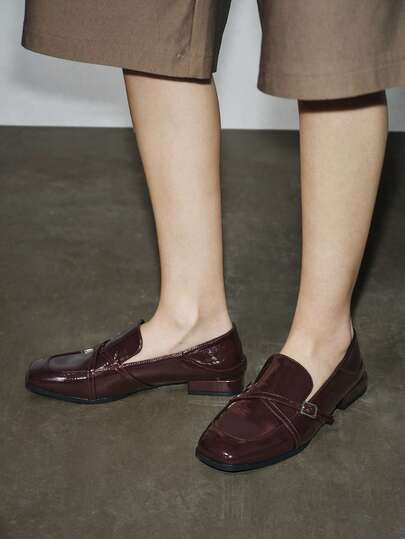 2025新款咖啡色低跟通勤女鞋，百搭实用，适合返校季，英伦风真皮工作鞋，女士乐福鞋