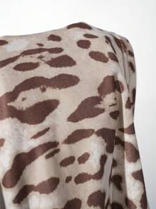 SaltGleam SaltGleam 街头时尚复古豹纹露肩拼接交叉吊带露背上衣和迷你裙套装 - 彩色 - 查看 3