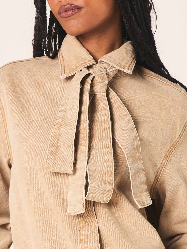 MISSGUIDED Women's Beige Denim Shirt With Tie Neck Detail Long Sleeve Button Front Collared Top Vintage Wash Casual Fall Spring Outerwear