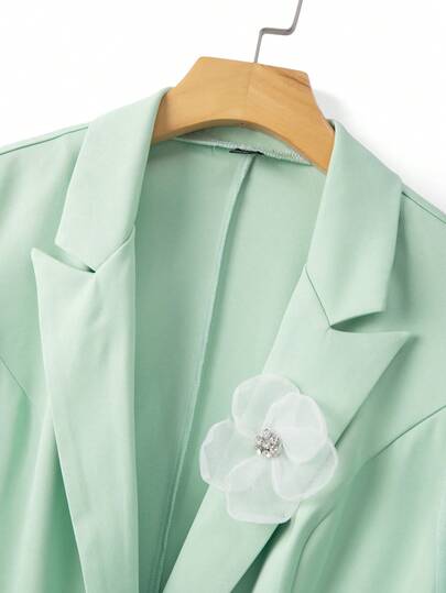 GlowEve CURVE Plus Size Women's Mint Green Mid-Sleeve Blazer, Loose Fit, Lapel Collar, Single Button Design, Decorative Floral, Commute & Casual, Minimalist Elegant, Slimming, Niche Cut, Daily Wear, Office, Gentle Mature Style Top