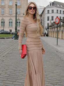 Bộ 2 món áo sơ mi cổ vuông tay dài cài nút và chân váy chữ A dài chấm đất họa tiết màu hồng phong cách nghỉ dưỡng giản dị cho nữ, mùa thu - Màu Khaki - Xem 4