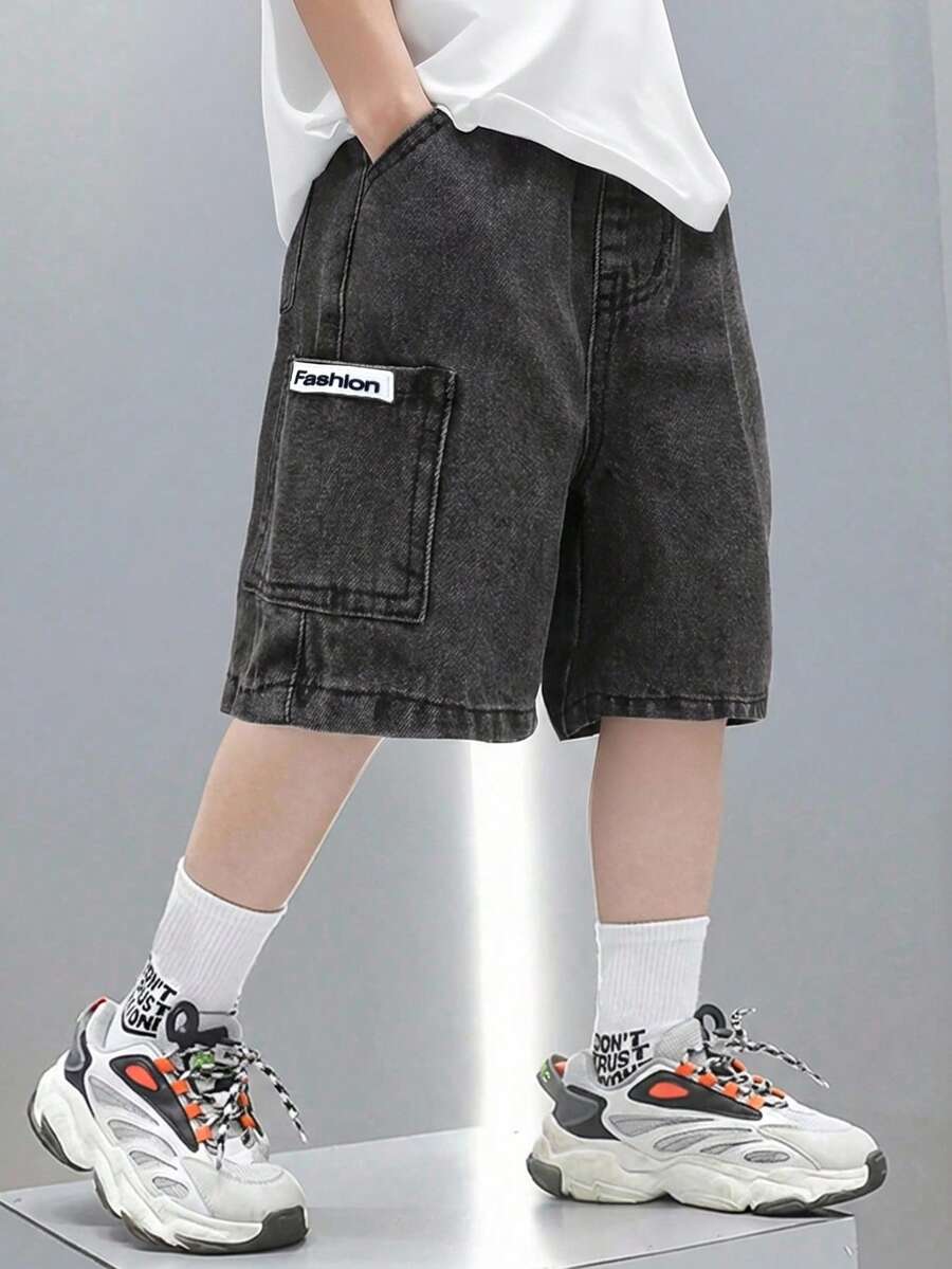 SHEIN Quần short denim xanh dáng rộng, phong cách retro, có túi bên hông, thích hợp cho bé trai mùa hè. Thích hợp cho bé trai mùa xuân hè hoặc kỳ nghỉ xuân. - Rửa nhẹ - Xem 1