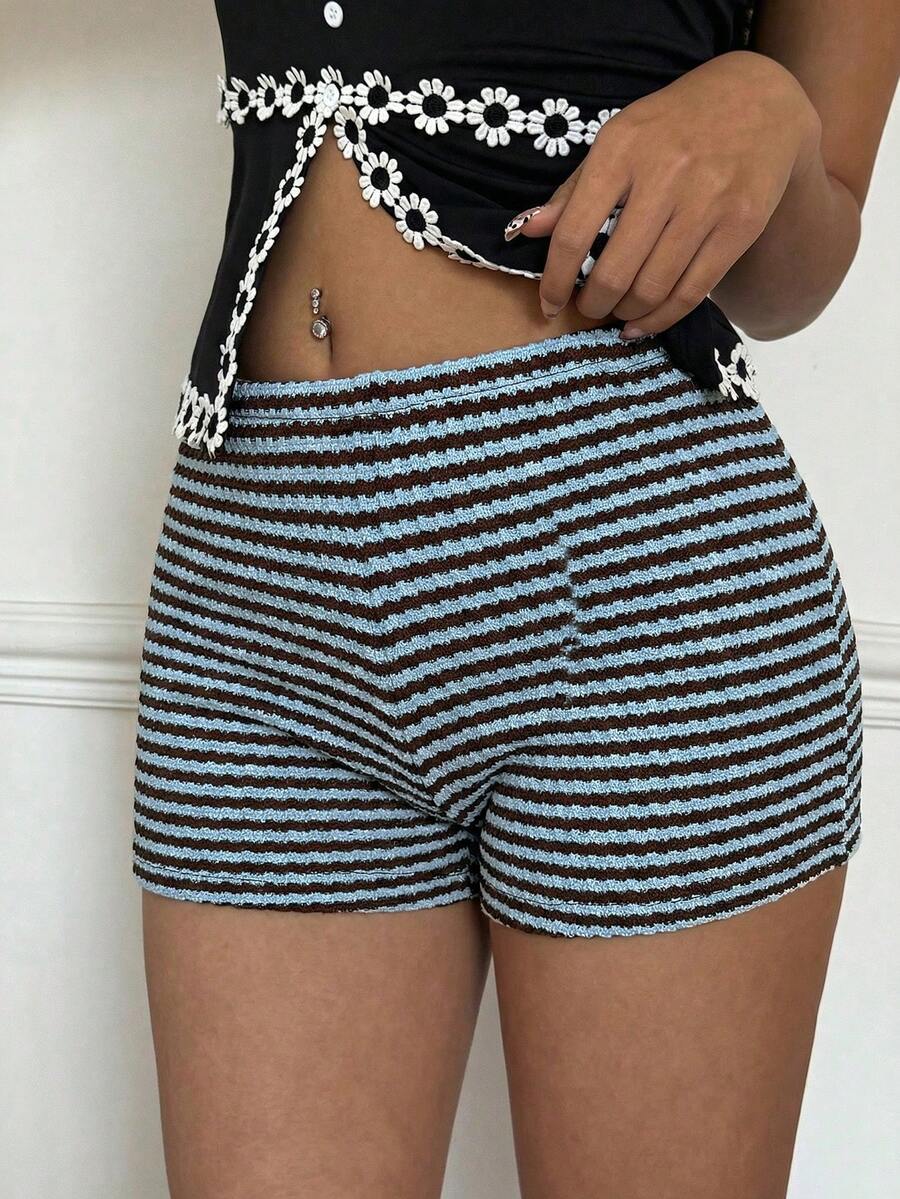 Siren Gaze Pantalones cortos elásticos de cintura con rayas para mujer, pantalones cortos casuales para la playa, conjunto de pantalones cortos de traje de baño, pantalones cortos de punto, conjunto de dos piezas con pantalones cortos a rayas, pantalones cortos de mujer, conjunto de dos piezas, pantalones cortos de mujer, atuendo de verano de mujer, pantalones cortos de mujer, pantalones cortos casuales de verano - Multicolor - Ver 1