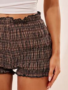 Radiana 棕色褶皱低腰超短休闲短裤，棕色格子短裤，低腰热裤，荷叶边短裤，学院风短裤 - 棕色 - 查看 4